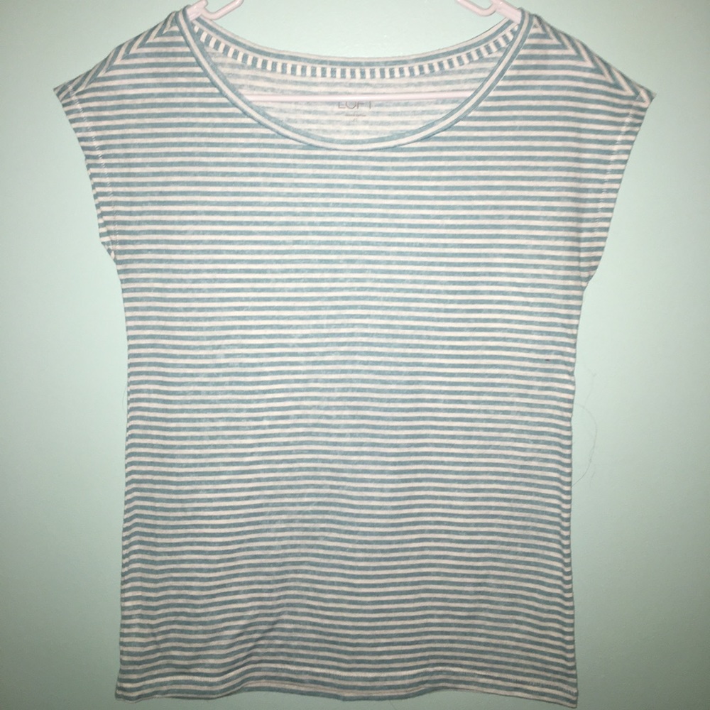 cute blue and white ann taylor t-shirt / tank top